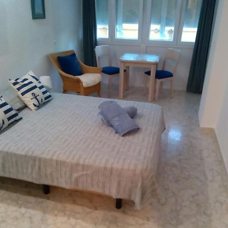 Los Cisnes Beach Studio 100M Playa Apartamento Benalmádena Exterior foto
